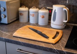 Short-Term Studio Stays with Parking Subject to Availability - 8