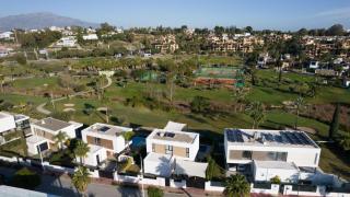 Villa Sandie Front Golf Cinema Room Sauna Jacuzzi Kids Playground - Estepona - 7