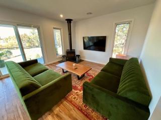 House on the hill - Wodonga - 8