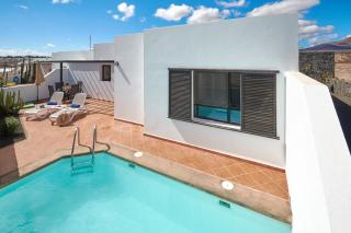 Bungalow María de Timanfaya - Sea and Mountains Views, Pool, WiFi, 15 minutes walk to Marina Rubicón - Playa Blanca - 0
