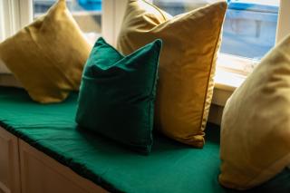 Vibrant house stay in Windsor FREE Parking - 3