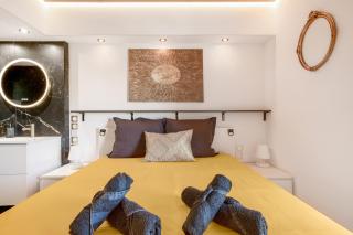 Golden Luxury House - 1