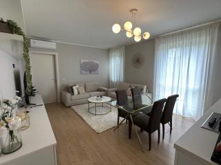 The Captain Apartments Marina next to Verbella Leonardo Academy MXP - Sesto Calende - 8