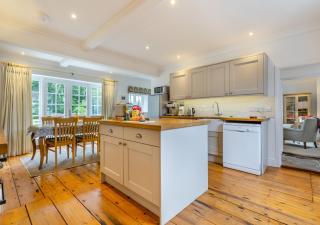 Westgate House - 9