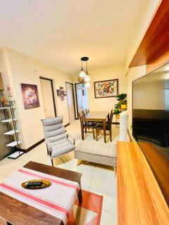 2-bedroom with Balcony in a Resort Setting - H Ivory - Manila - 3