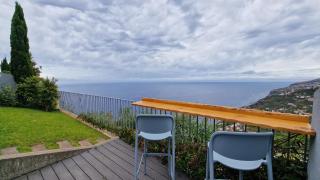 The Red Hot Chill House by LovelyStay - Arco da Calheta - 9