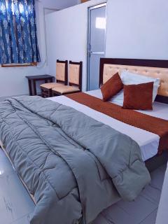 Hotel Krishna cottage - Ayodhya - 1