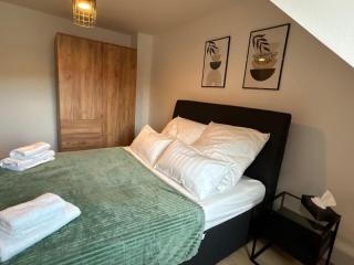 HÖL-Moderne Wohnung in zentraler Lage, Schallschutzfenster, 24h-Self-check-in, Disney Plus - 3