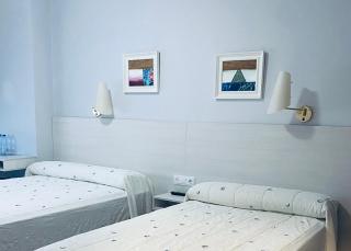 Hotel As Camelias - 4