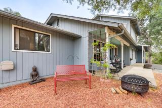 Yosemite Wellbeing Retreat on 5 Acres with Mtn Views - 9