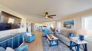 Picturesque 4th Floor End Unit, Oceanfront - 6