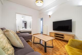 Oculus 2BD Athens Central Escape by Live&Travel - 0