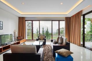Harmony Hilltop City View Villa 4 bedrooms with a private swimming pool - Bandung - 4
