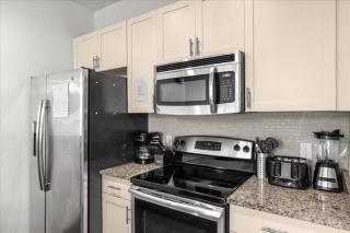 3 Bedrooms - 2 Bathrooms - Lucaya Village 22-103 - Orlando - 3