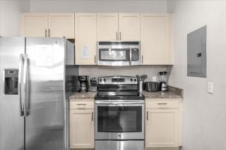 3 Bedrooms - 2 Bathrooms - Lucaya Village 22-103 - Orlando - 2