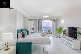 Seafront, studio home with private seaview terrace by 360 Estates - St Paul's Bay - 1