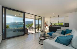 Beautiful Apartment In Rovanjska - 8