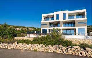 Beach Front Apartment In Rovanjska - 1