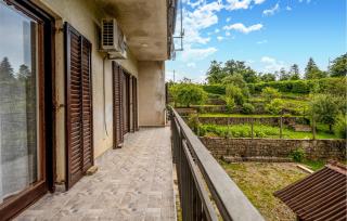 Nice Apartment In Bresca With Wifi - 2