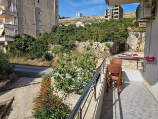 2-Leo's Apartments Saranda - Saranda - 4