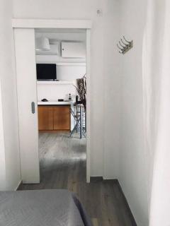Urban Apartment in Heraklion Center - Iráclio - 6