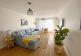 Kalk Bay Stylish 2Bed with Balcony, Views & Pool 34SJT - 0
