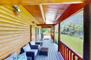 Charming Hideaway - 8