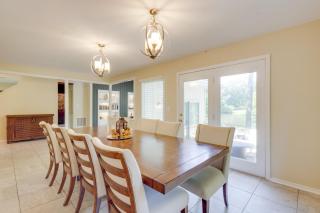 Lakefront Newport News Home, 6 Mi to City Center! - Newport News - 6