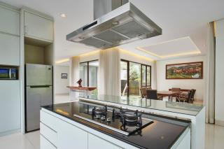 Oyama City View Villa 4 bedrooms with a private swimming pool - Bandung - 2
