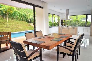 Oyama City View Villa 4 bedrooms with a private swimming pool - Bandung - 4