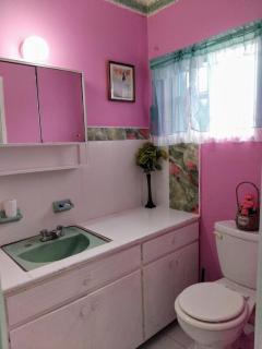 237 Bratton Avenue - 7