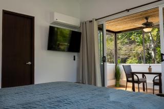 Beach Getaway Luxurious Studio 2nd Floor - Jacó - 0