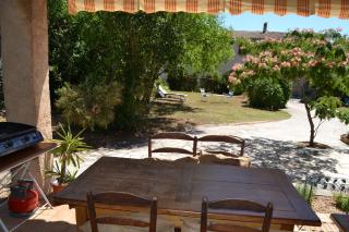 Maison rénovée avec terrasse privative et jardin au centre de Gemenos - 9