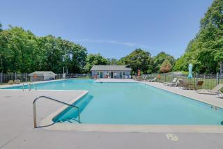 Smith Mountain Lake Home with Private Hot Tub and Dock - Moneta - 9