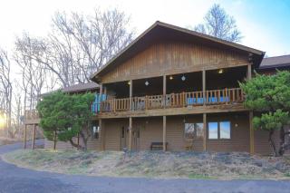 Mountain Lodge - Heated Pool 83 Degrees - Natural Bridge - 0