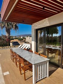 Santa Barbara Seafront villas w jacuzzi pool - 1