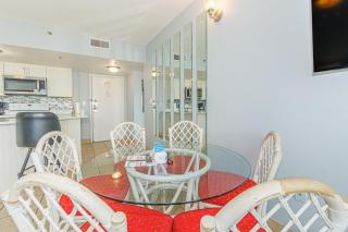 Ocean View 2 Bedroom Condo- Sleeps 6! Palace 1407 - Myrtle Beach - 5