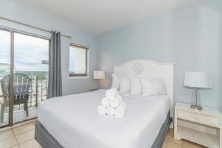 Ocean View 2 Bedroom Condo- Sleeps 6! Palace 1407 - 2