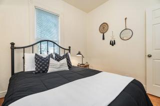 Bluebird Haus - Game Room & Hot Tub - Fredericksburg - 1