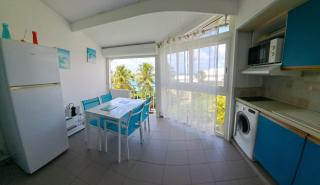 Grand studio vue mer, accès plage, Le Gosier - 2