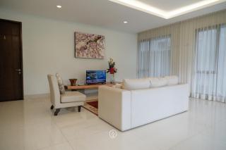 Magenta Hill View Villa 6 bedrooms with a private slide pool - Bandung - 3