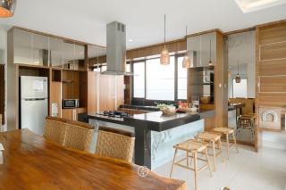 Magenta Hill View Villa 6 bedrooms with a private slide pool - Bandung - 6