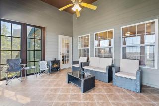 Newly Renovated, Free SDC tickets, Gated Community, Hot Tub, Air Hockey, Foosball, Board Games! - Reeds Spring - 8