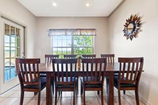 Newly Renovated, Free SDC tickets, Gated Community, Hot Tub, Air Hockey, Foosball, Board Games! - Reeds Spring - 5