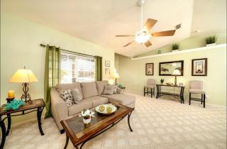 Cozy and Spacious Entire 5-Bedroom, 4-Fullbath Home Sleeps 14 - Lake Havasu City - 7
