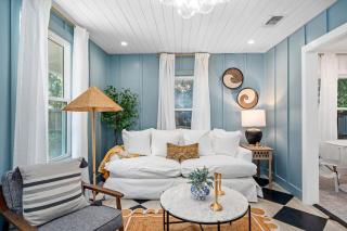 Idle Wild Cottage - Hot Tub & Fire Pit - Fredericksburg - 5