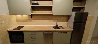 Spacious, Modern Apartment with a Great View - 3