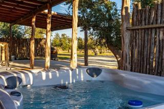 Rockin' R - Mason Jar Cabin - 9