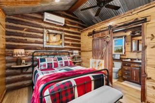 Rockin' R - Shining Star Cabin - Fredericksburg - 8