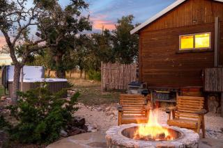 Rockin' R - Rustic Star Cabin - Fredericksburg - 7